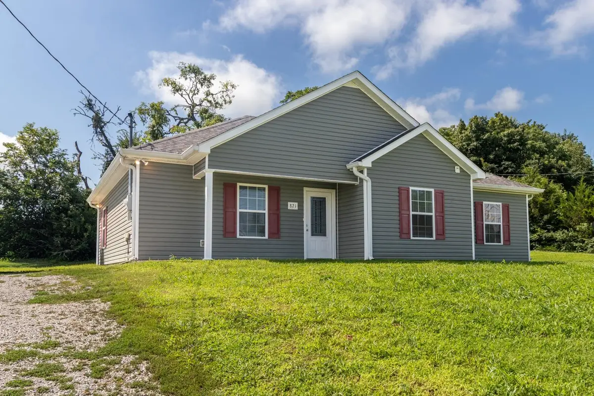 821 Verona Ave, Lewisburg, TN 37091 - #1