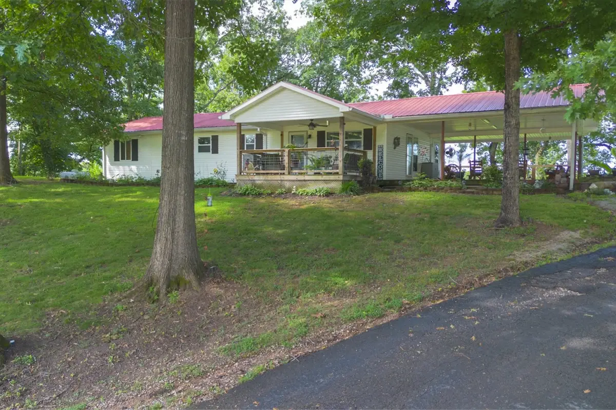 166 Beechview Dr, Clifton, TN 38425 - #1