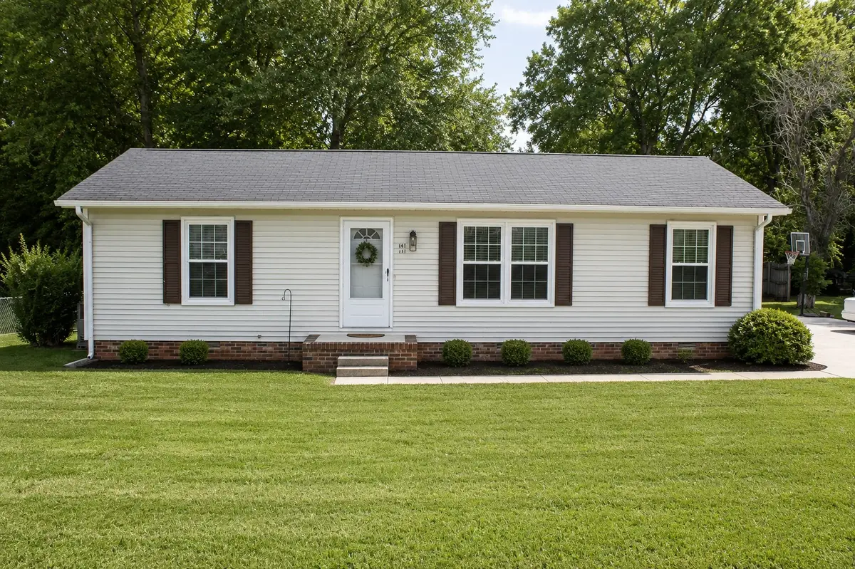701 Herb Dr, Lawrenceburg, TN 38464 - #1
