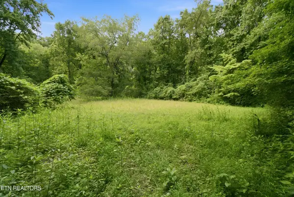 2777 Swanson Lane, Knoxville, TN 37932
