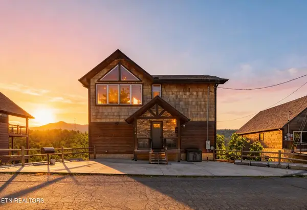 218 Pinnacle Drive, Gatlinburg, TN 37738