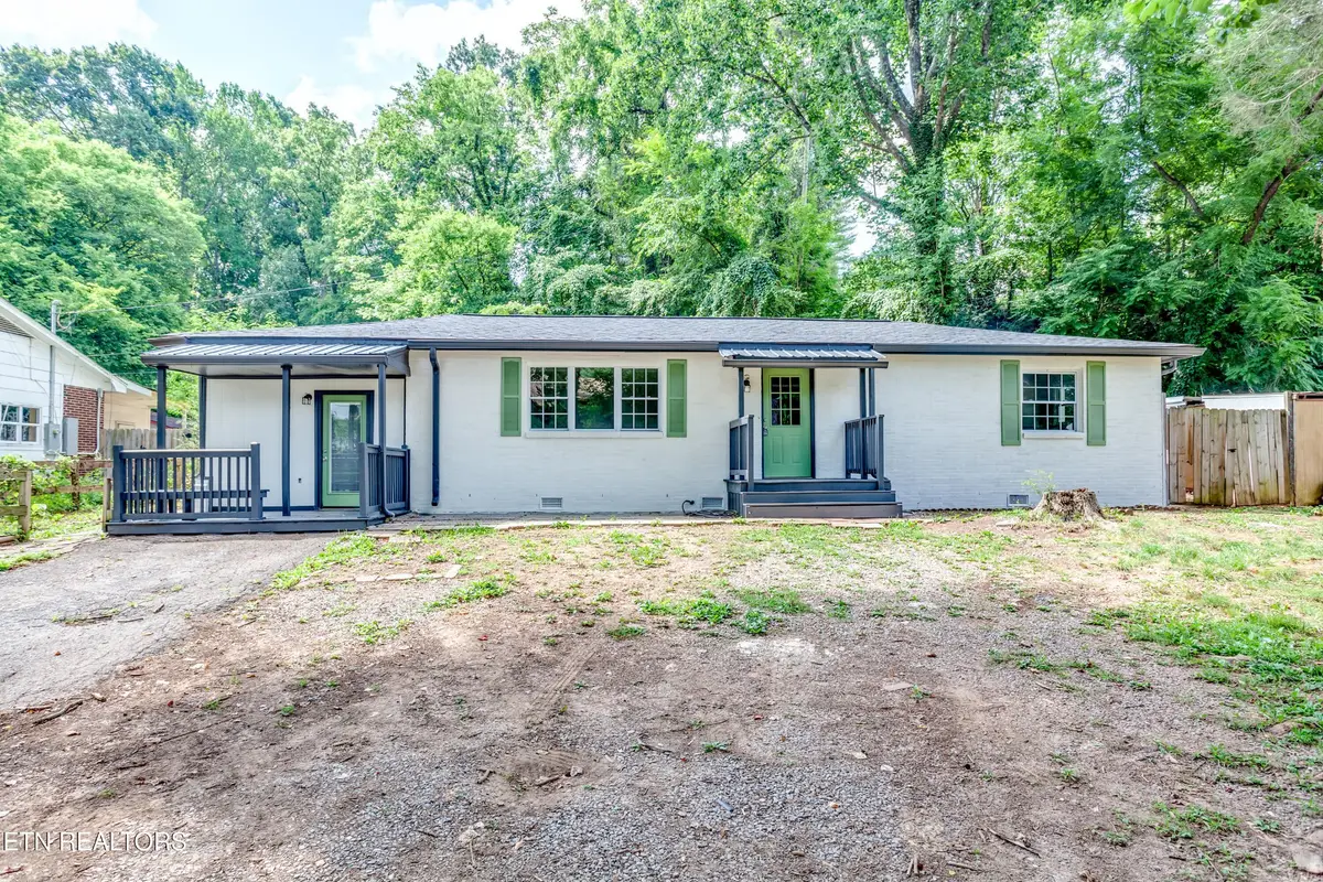 2316 W Patrick Ave, Maryville, TN 37804 - #1