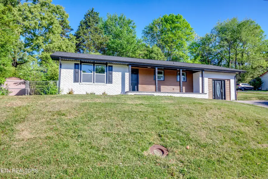 114 W Maiden Lane, Oak Ridge, TN 37830 - #2