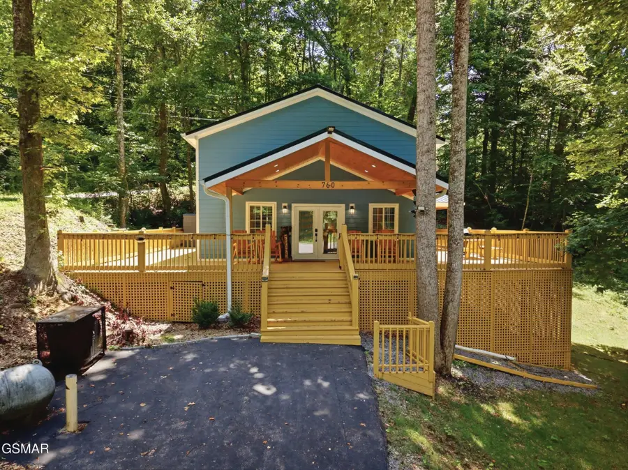 760 Boone Acres Lane, Pigeon Forge, TN 37863 - #2