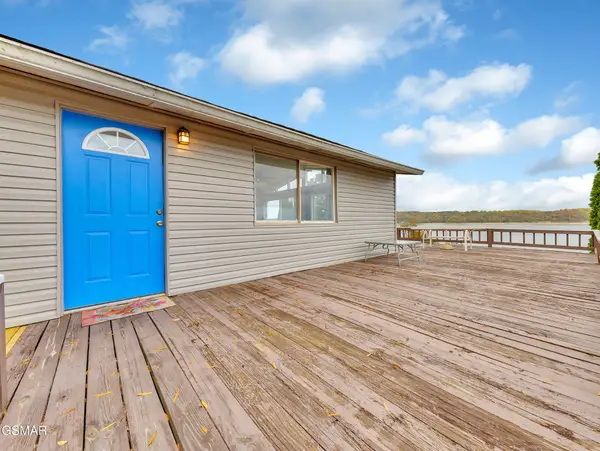 2150 Galloway Island Drive, Dandridge, TN 37725