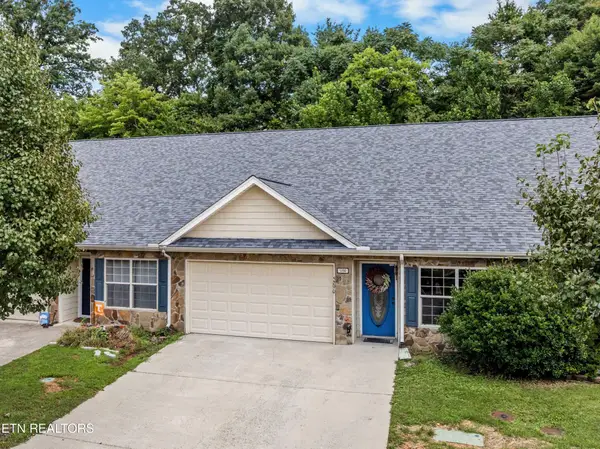 5290 Avery Woods Lane, Knoxville, TN 37921