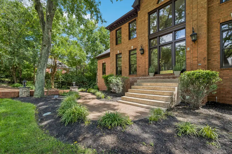 9129 Brentmeade Blvd, Brentwood, TN 37027 - #3