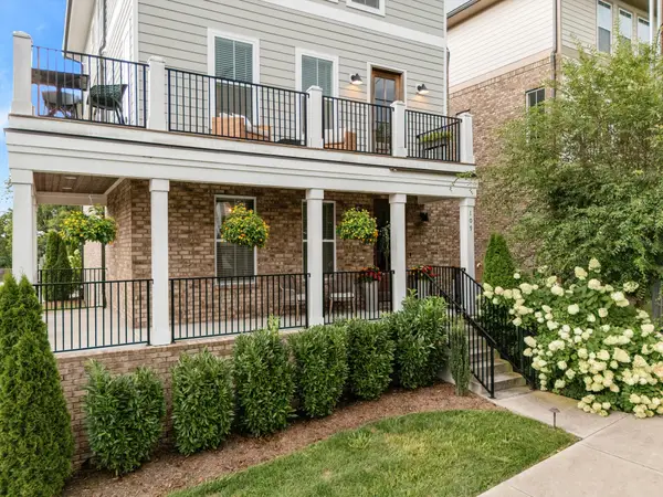 109 Demoss Rd, Nashville, TN 37209