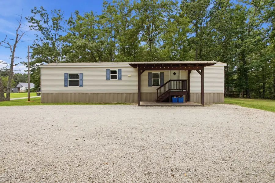 261 Joe Ave, Hohenwald, TN 38462 - #2