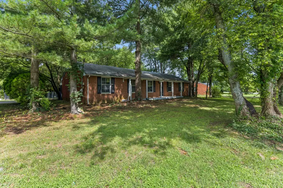 1810 Foxdale Dr, Murfreesboro, TN 37130 - #3
