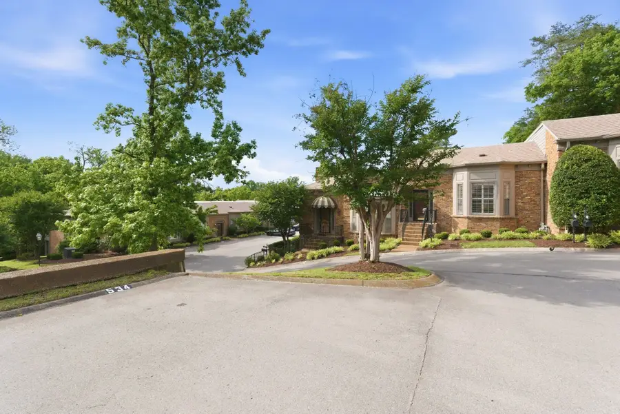 534 Armistead Pl, Nashville, TN 37215 - #3
