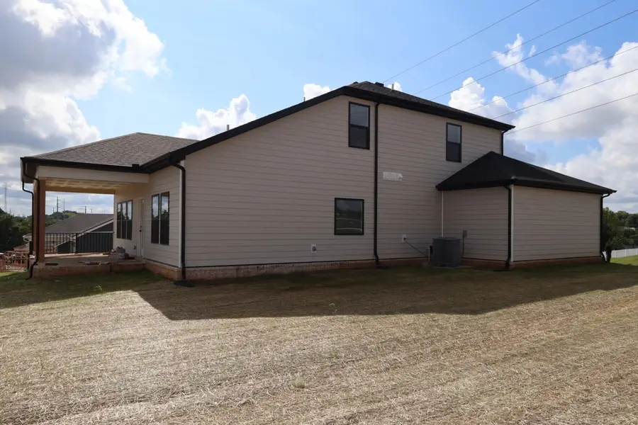 3203 Gravity Drive, Columbia, TN 38401 - #3