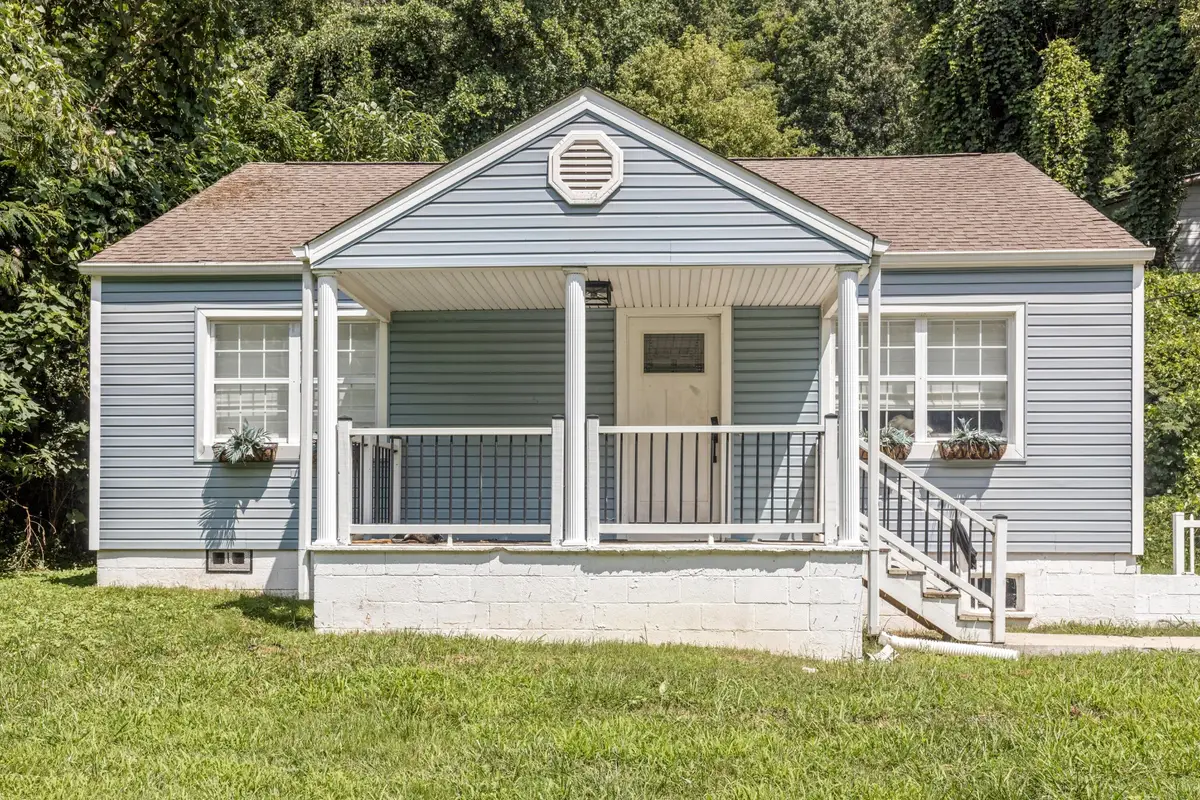 632 W Tri County Boulevard, Oliver Springs, TN 37840 - #1