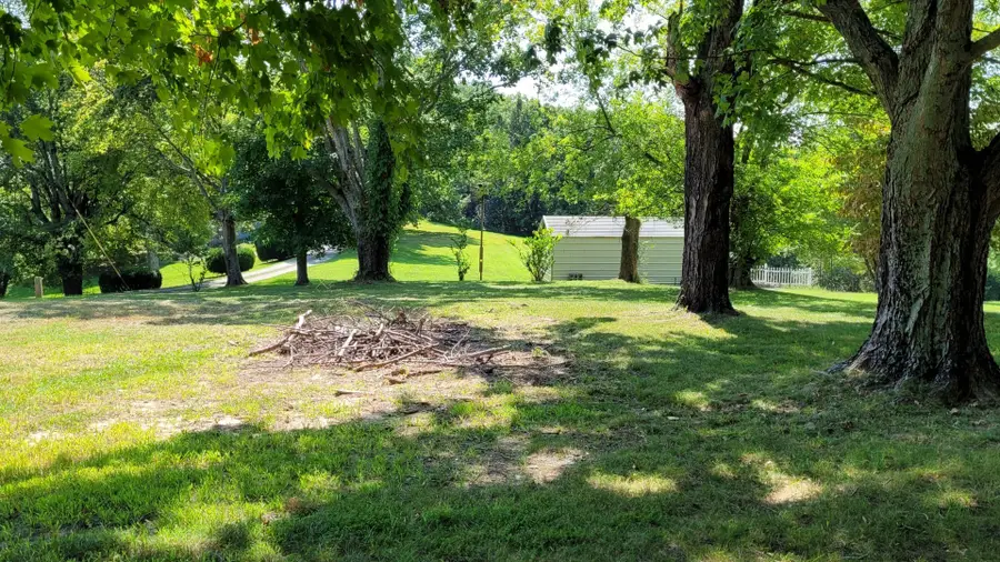 416 Bellamy Ln, Clarksville, TN 37043 - #2