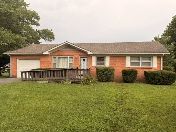 810 Sunset Dr, McMinnville, TN 37110