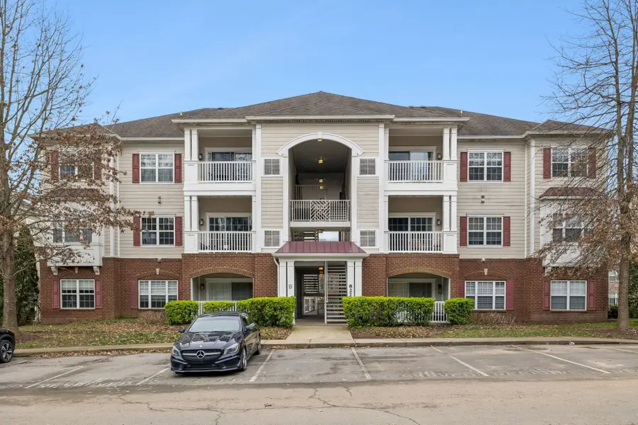 8221 Lenox Creekside Dr #B12, Antioch, TN 37013 - #2