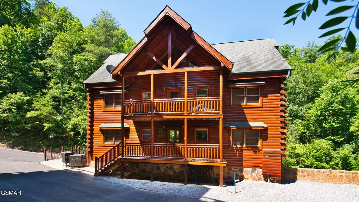1124 Black Bear Cub Way, Sevierville, TN 37862 - #1