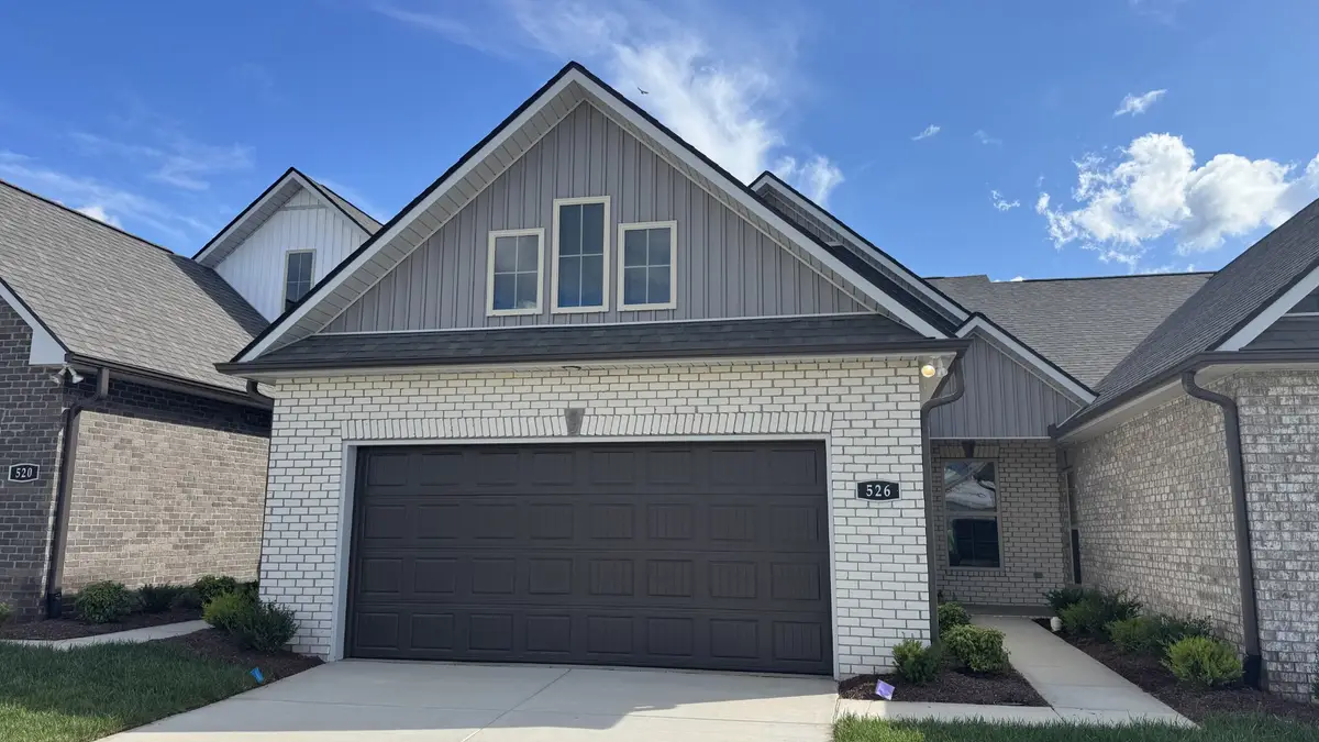 526 W Foxrun, Springfield, TN 37172 - #1