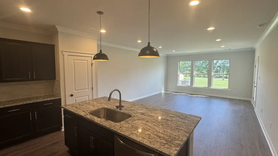 526 W Foxrun, Springfield, TN 37172 - #3