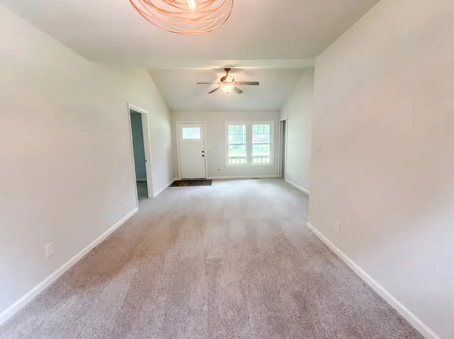 225 Tobacco Rd, Clarksville, TN 37042 - #3