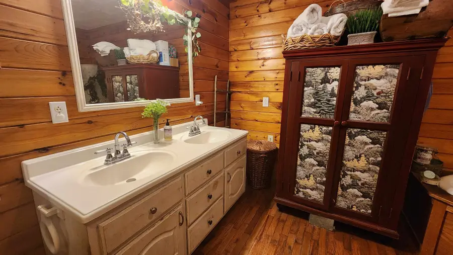 340 Christian Community Rd, Livingston, TN 38570 - #2