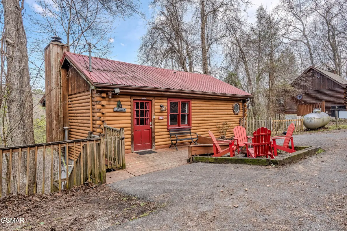 1716 Ridgecrest Drive, Sevierville, TN 37876 - #1