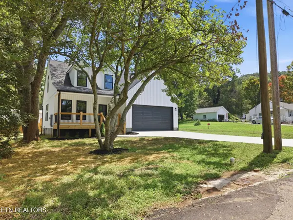 211 Shipe Rd, Powell, TN 37849