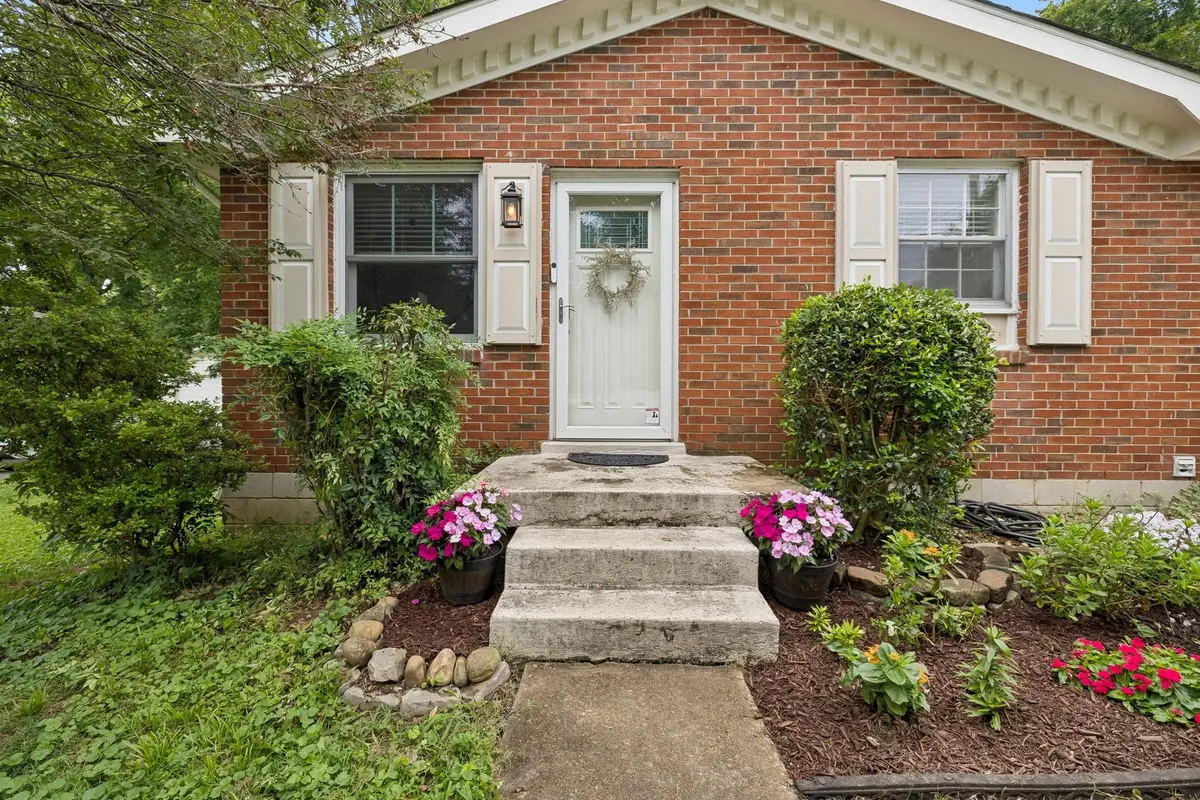 7010 Bonnavent Dr, Hermitage, TN 37076 - #1