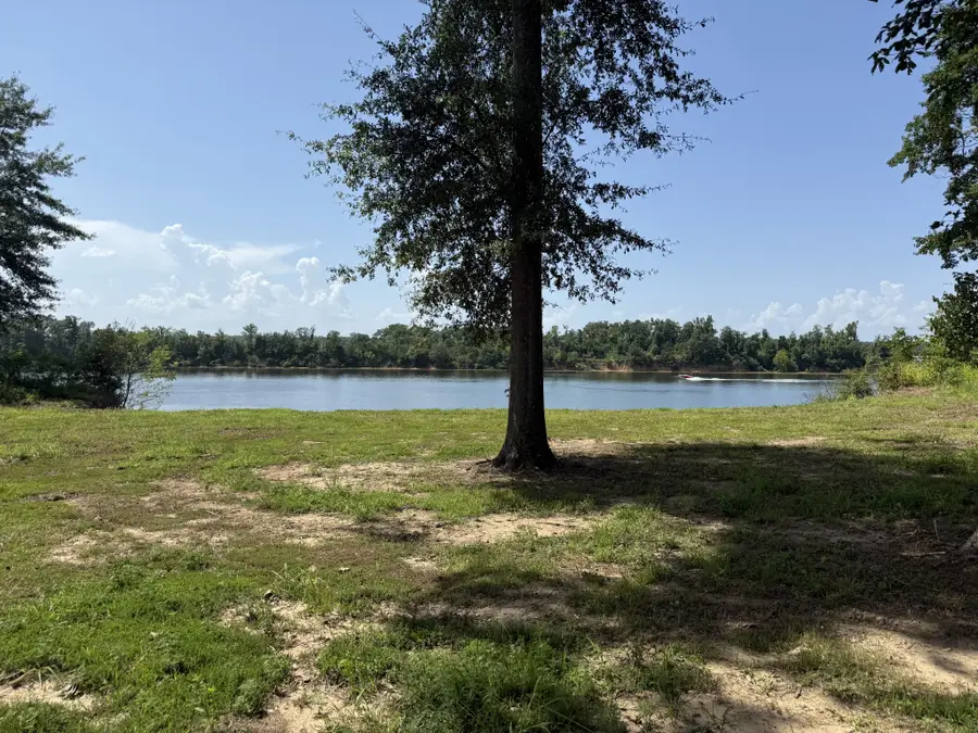 15 Caden Cv, Savannah, TN 38372 - #3