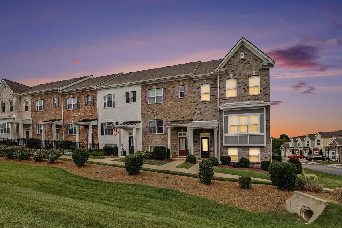 296 Kinsale Dr, Spring Hill, TN 37174 - #1