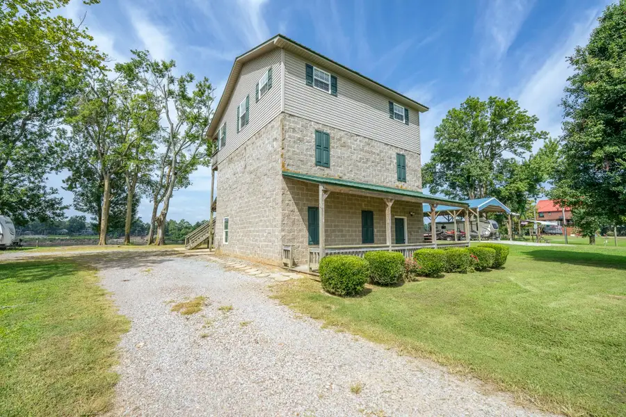 965 Arnold Ln, Savannah, TN 38372 - #2