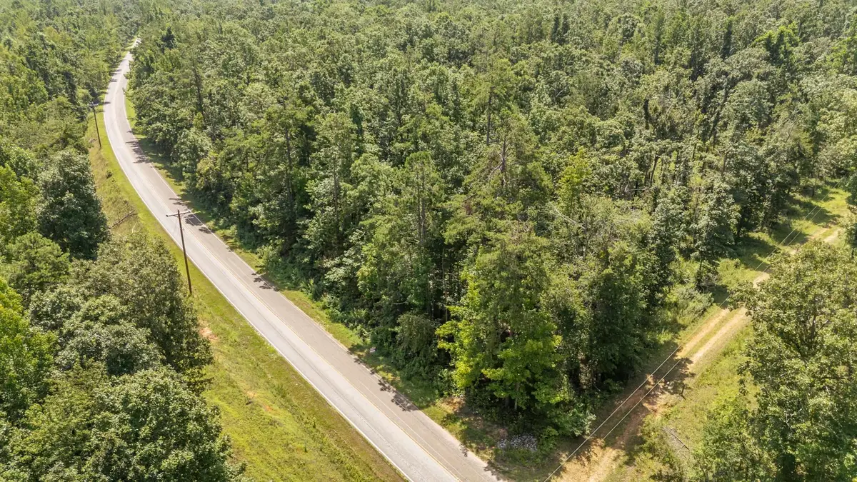 4440 Pyburns Dr, Savannah, TN 38372 - #1