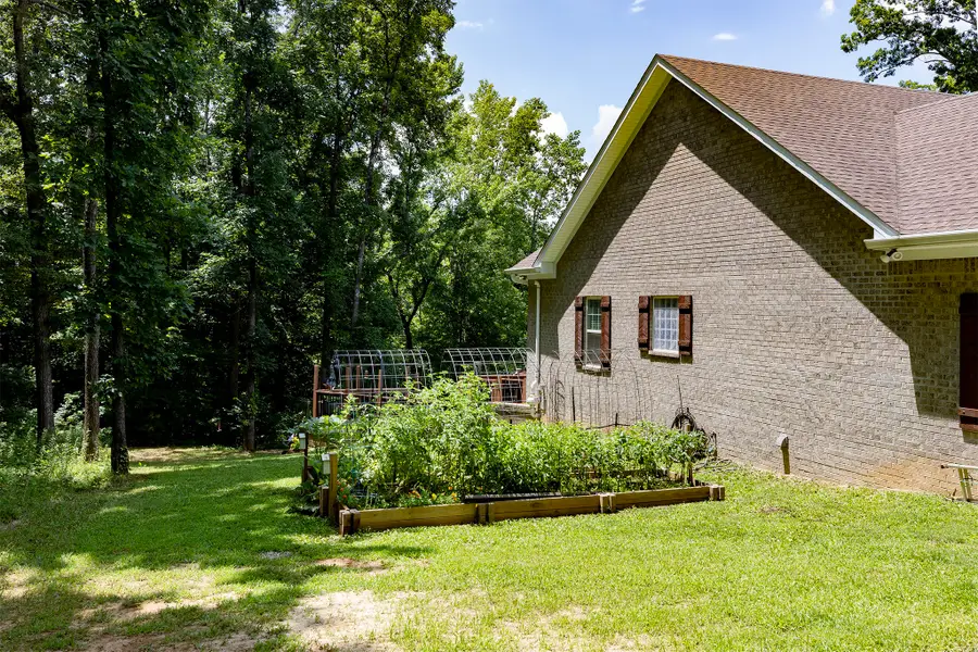 305 Doe Crossing Dr, Smiths Grove, KY 42171 - #3