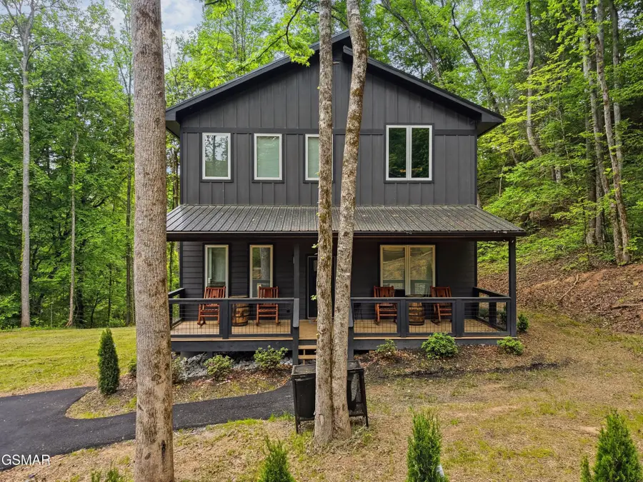 2825 Whisper Creek Lane, Sevierville, TN 37862 - #2