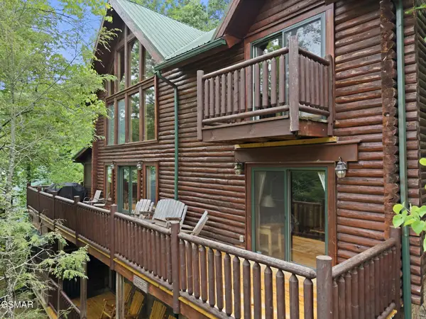 2920 Raven Fork Circle, Sevierville, TN 37876