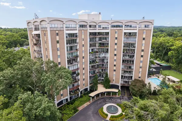 4215 Harding Pike #704, Nashville, TN 37205