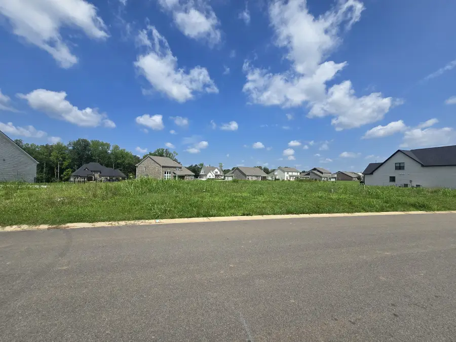 506 Foxglove Ln, Clarksville, TN 37043 - #2