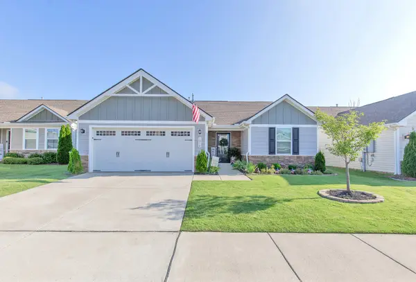 1014 Wilkinson Ln, White House, TN 37188