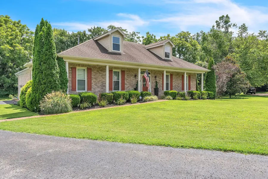 124 Medford Pl, Franklin, TN 37064 - #3