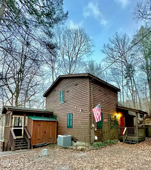 2120 Jeans Way, Sevierville, TN 37876