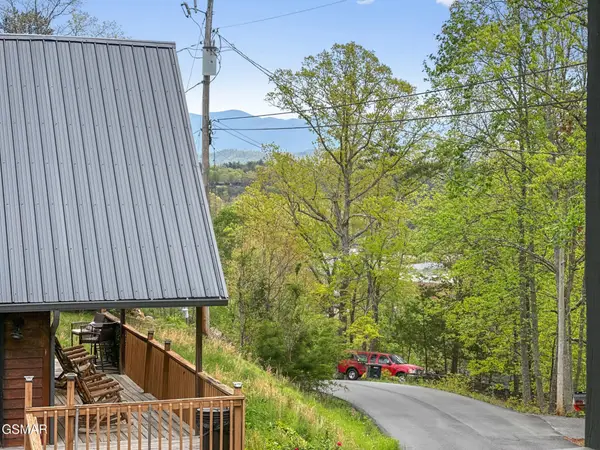 720 Timberlake Drive, Sevierville, TN 37862