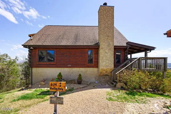 936 Buck Way, Sevierville, TN 37876
