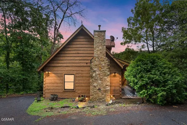 229 Cherokee Path Way, Sevierville, TN 37876