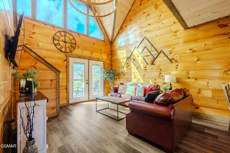 2053 Eagle Feather Drive, Sevierville, TN 37876 - #2