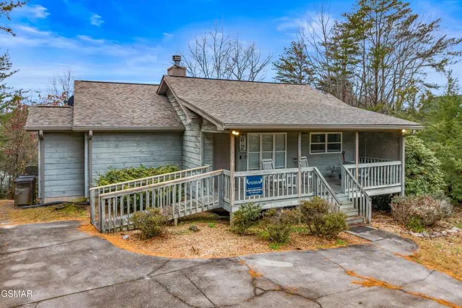 550 Sassafras Trail, Pigeon Forge, TN 37876 - #2