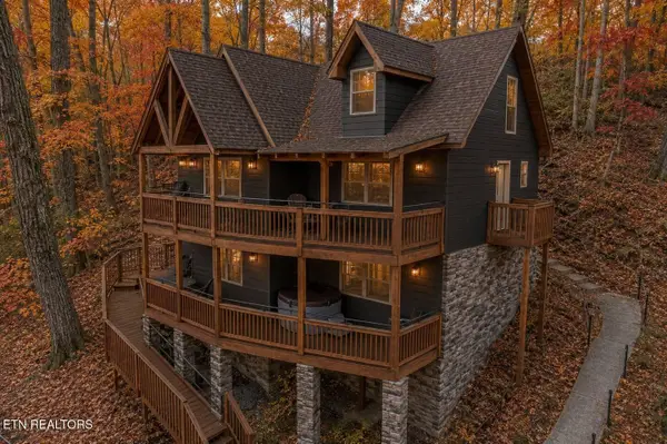 1218 N Baden Drive, Gatlinburg, TN 37738