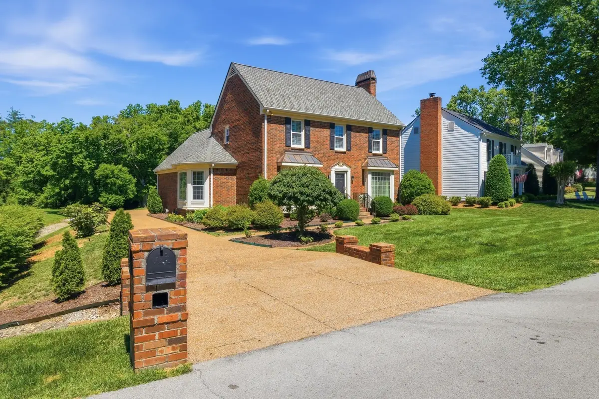 166 Cottonwood Dr, Franklin, TN 37069 - #1