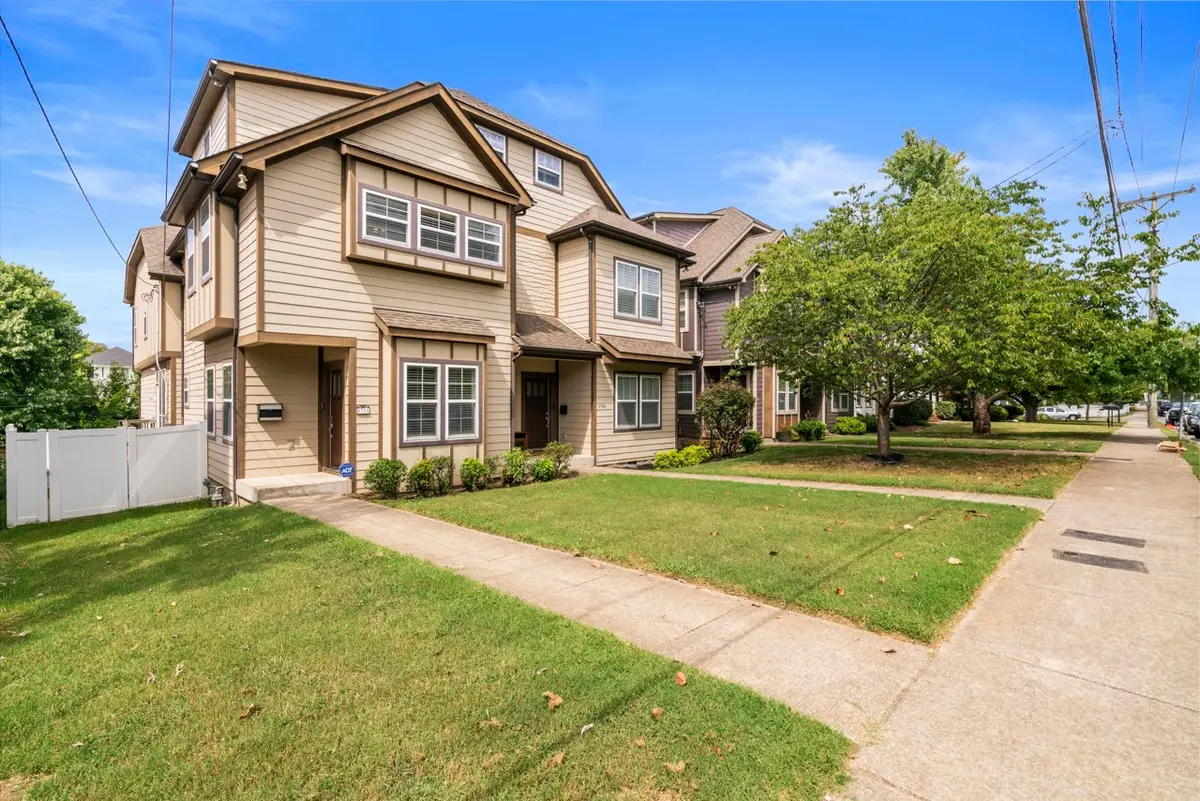 1711 14th Ave S, Nashville, TN 37212 - #1