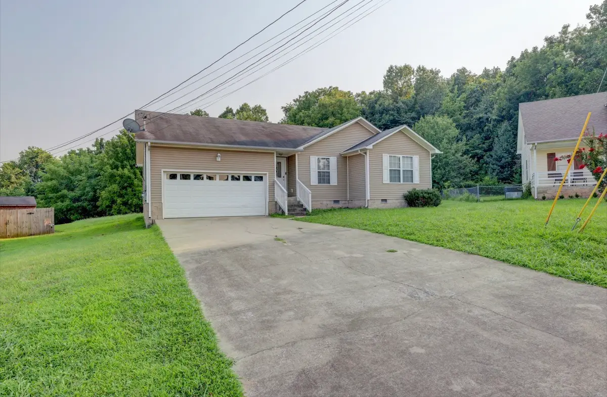 810 Shetland Dr, Oak Grove, KY 42262 - #1