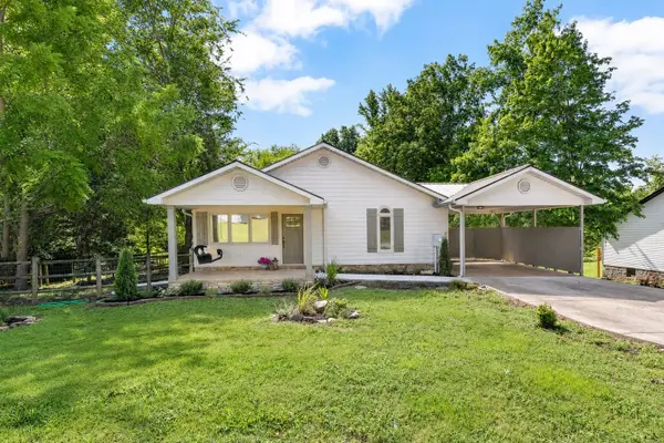 97 Bay Ln, Cadiz, KY 42211